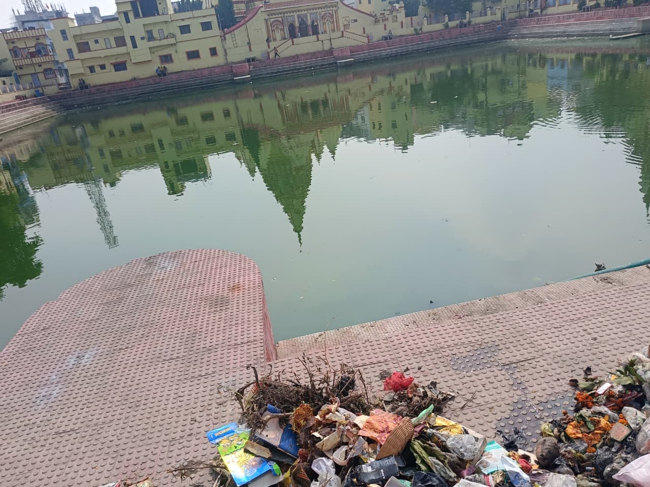 स्वागत है नरक निगम मुजफ्फरपुर में