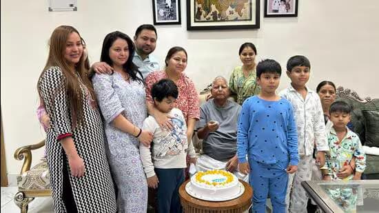 लालू परिवार को बड़ा झटका: लैंड फॉर जॉब्स स्कैम में आरोप तय, दिल्ली कोर्ट ने इसे बताया 'क्रिमिनल सिंडिकेट'